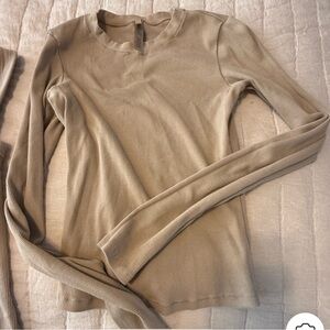 SKIMS Long Sleeve Tee in Beige